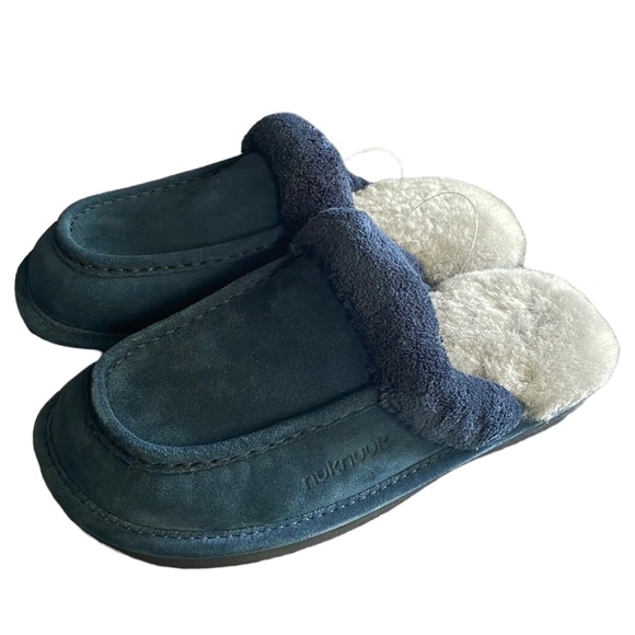 Nuknuuk - Men’s Leather Slippers - Picture 2 of 6
